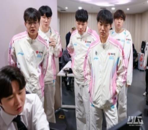 梅西此刻慌,乱不已,不知所措,博鱼体育官网,博鱼体育app,博鱼体育APP下载