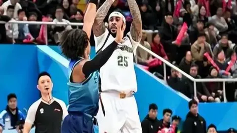 前浙江队中场顾斌宣布加入港超东方队